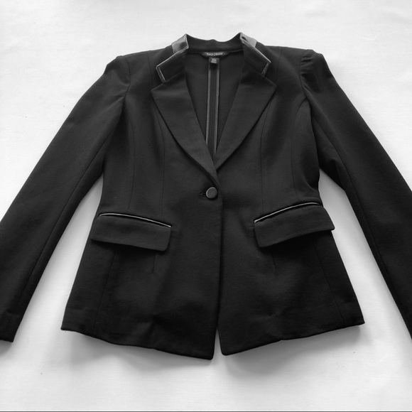 White House Black Market Jackets & Blazers - WHBM Classic Fitted Career Blazer